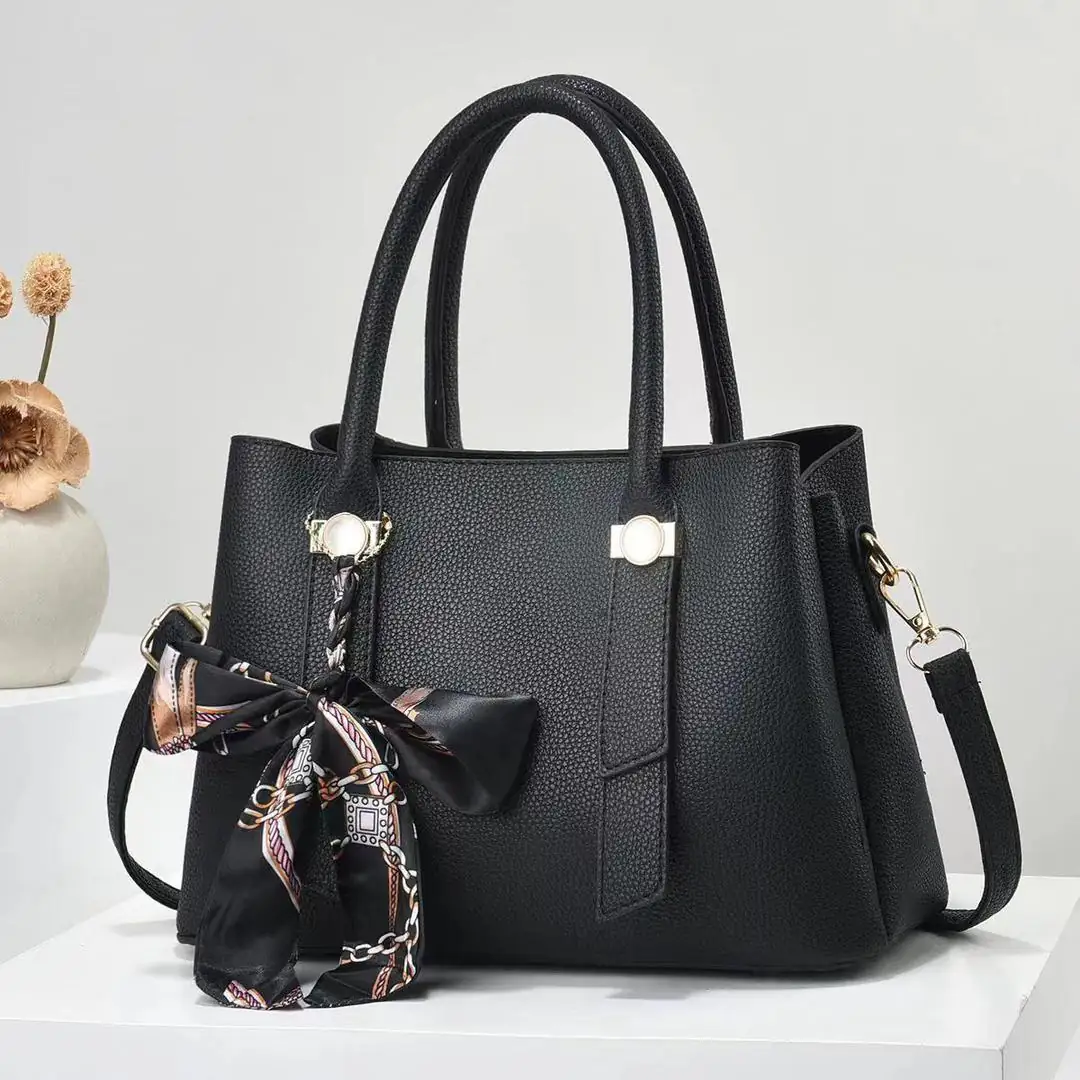 IMG-20240831-WA0096 Sac à main élégant et polyvalent, Cuir synthétique de qualité supérieure, Durable et résistant à l'usure. – Image 1