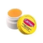 Carmex Classic, Le baume à lèvres emblématique pour des lèvres douces et protégées, Soulagez et protégez vos lèvres
