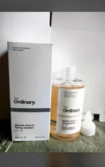 Solution Tonifiante à l'Acide Glycolique 7%, Cette formule puissante, mais douce, exfolie en douceur la peau pour améliorer sa texture et son Uniformité – Image 2